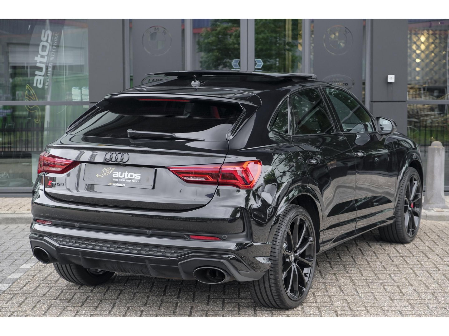 Audi RSQ3 Sportback TFSI 400pk Panoramadak Sonos Trekhaak 21" LMV BOMVOL Rode stiksels Carbon