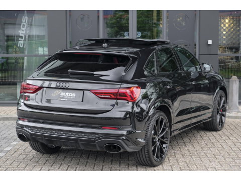 Audi RSQ3 Sportback TFSI 400pk Panoramadak Sonos Trekhaak 21" LMV BOMVOL Rode stiksels Carbon