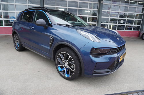 Lynk & Co 01