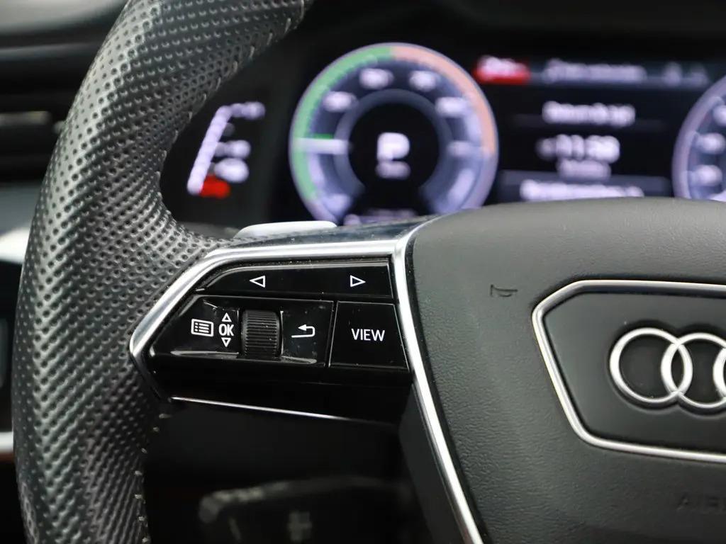 Audi A6 Limousine 55 TFSIe Quattro Competition Pano Leer Sfeer