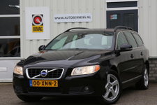 Volvo V70 - 1.6 T4 Momentum*Perfect Onderh.*NL-Auto*Trekhaak/Navi/Leder/Cruise-Control/Climate-Control/Parkeersens.*