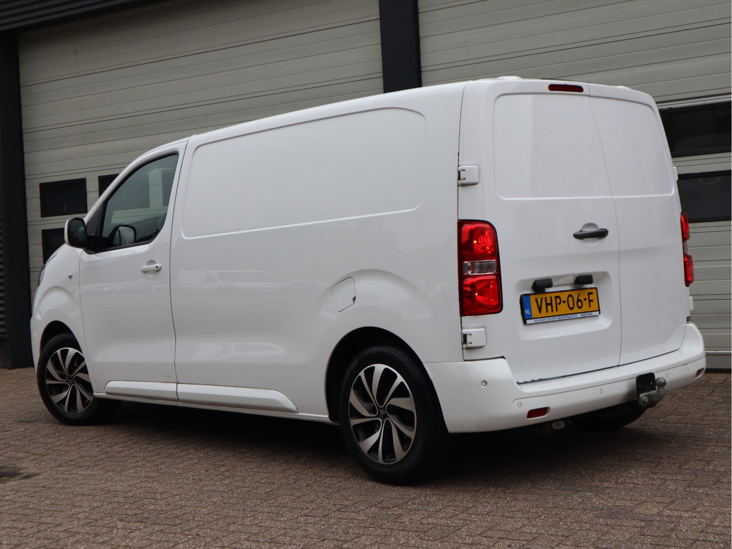 Citroën Jumpy 2.0 BlueHDI 123pk Automaat - L2 Lang - Trekhaak - Cruise - Navi