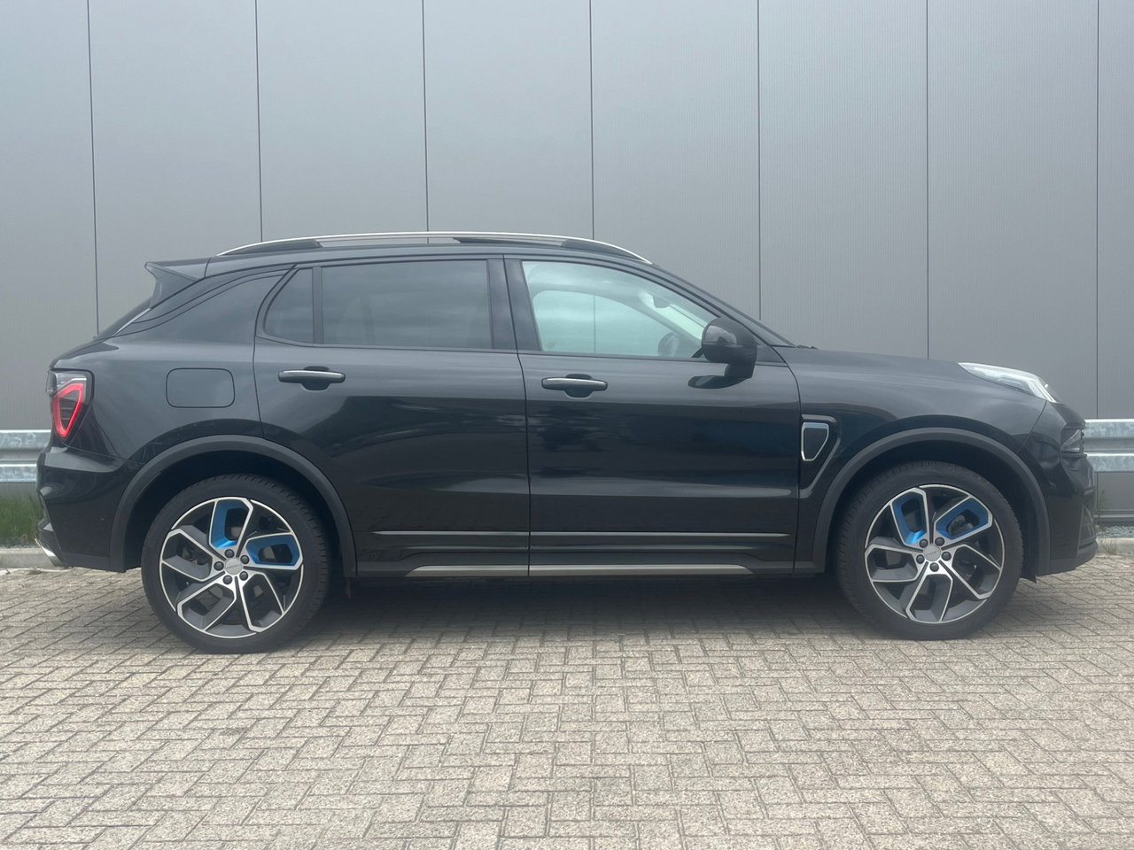 Lynk & Co 01