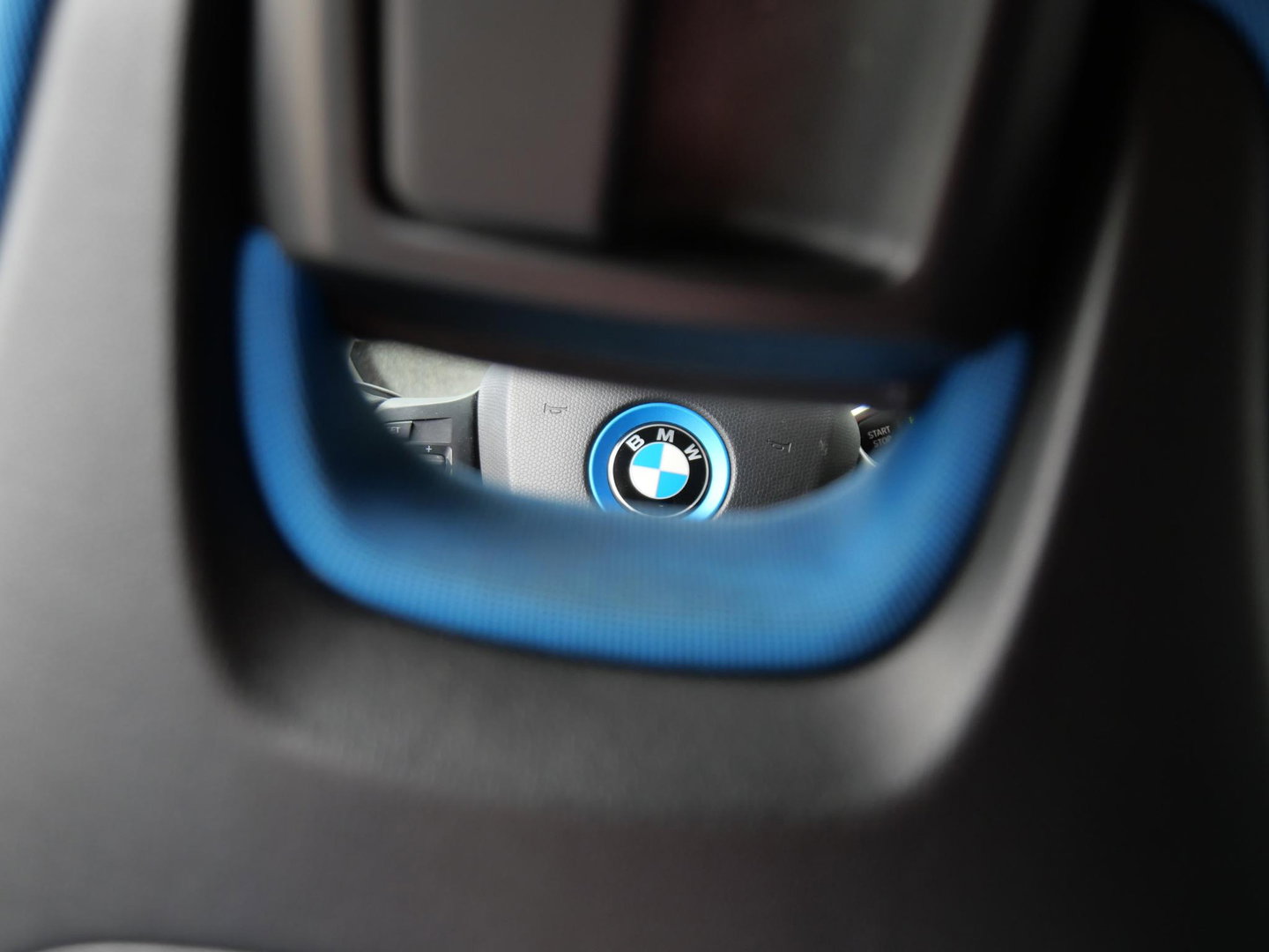 BMW i3 42kWh/ WARMTEPOMP/ CAMERA/ PDC V+A/ DAB/ SOH 87%