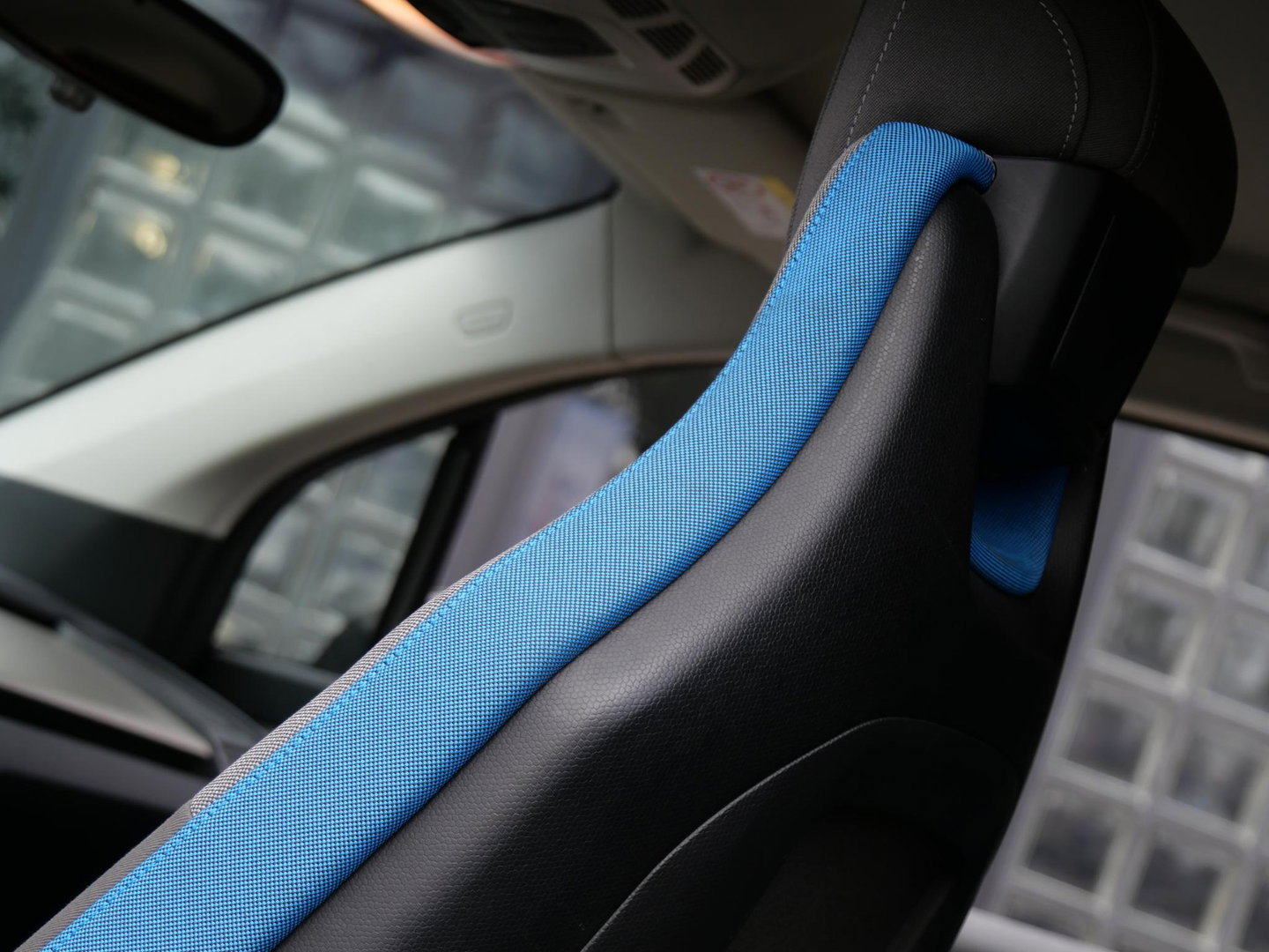 BMW i3 42kWh/ WARMTEPOMP/ CAMERA/ PDC V+A/ DAB/ SOH 87%