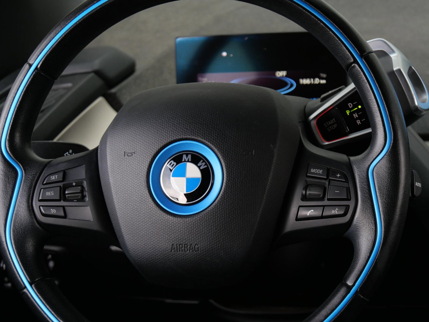 BMW i3 42kWh/ WARMTEPOMP/ CAMERA/ PDC V+A/ DAB/ SOH 87%