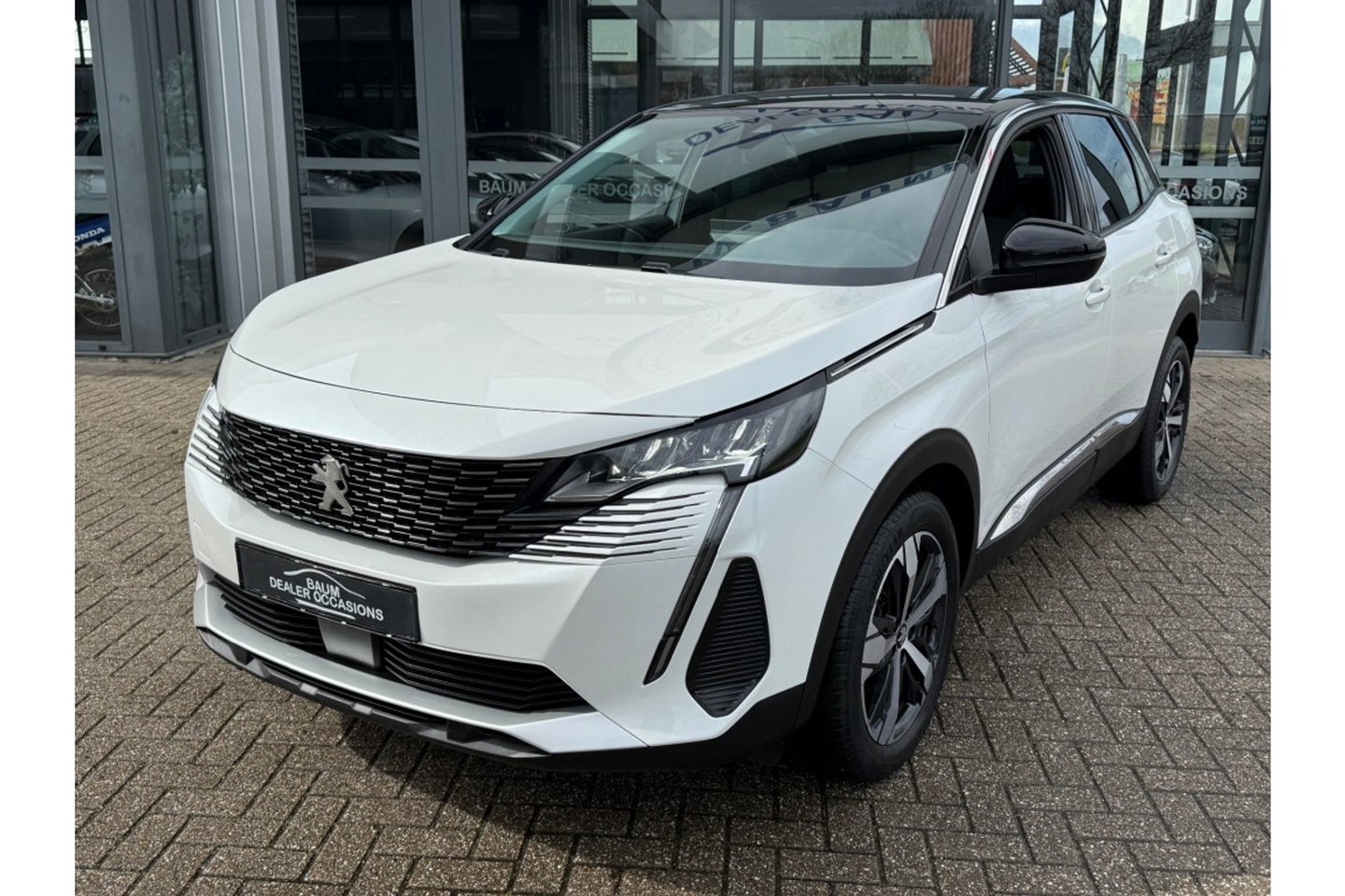 Peugeot 3008 1.2 PURETECH ALLUREPACK AUTOMAAT 130PK AIRCO NAVI PDC-CAMERA.