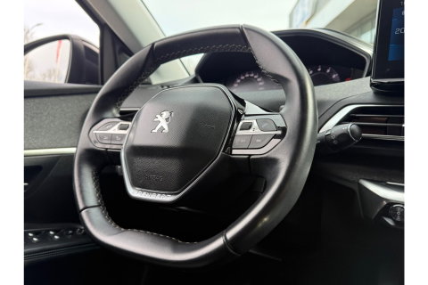 Peugeot 3008 1.2 PURETECH ALLUREPACK AUTOMAAT 130PK AIRCO NAVI PDC-CAMERA.