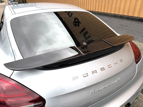 Porsche Panamera 4.8 Turbo | Facelift! | Origineel Nederlands | 520 PK! | Luchtvering | Apple Carplay | Android Auto | 20" Lichtmetaal | Leder | 360° Camera | Bose | Memory Stoelen |