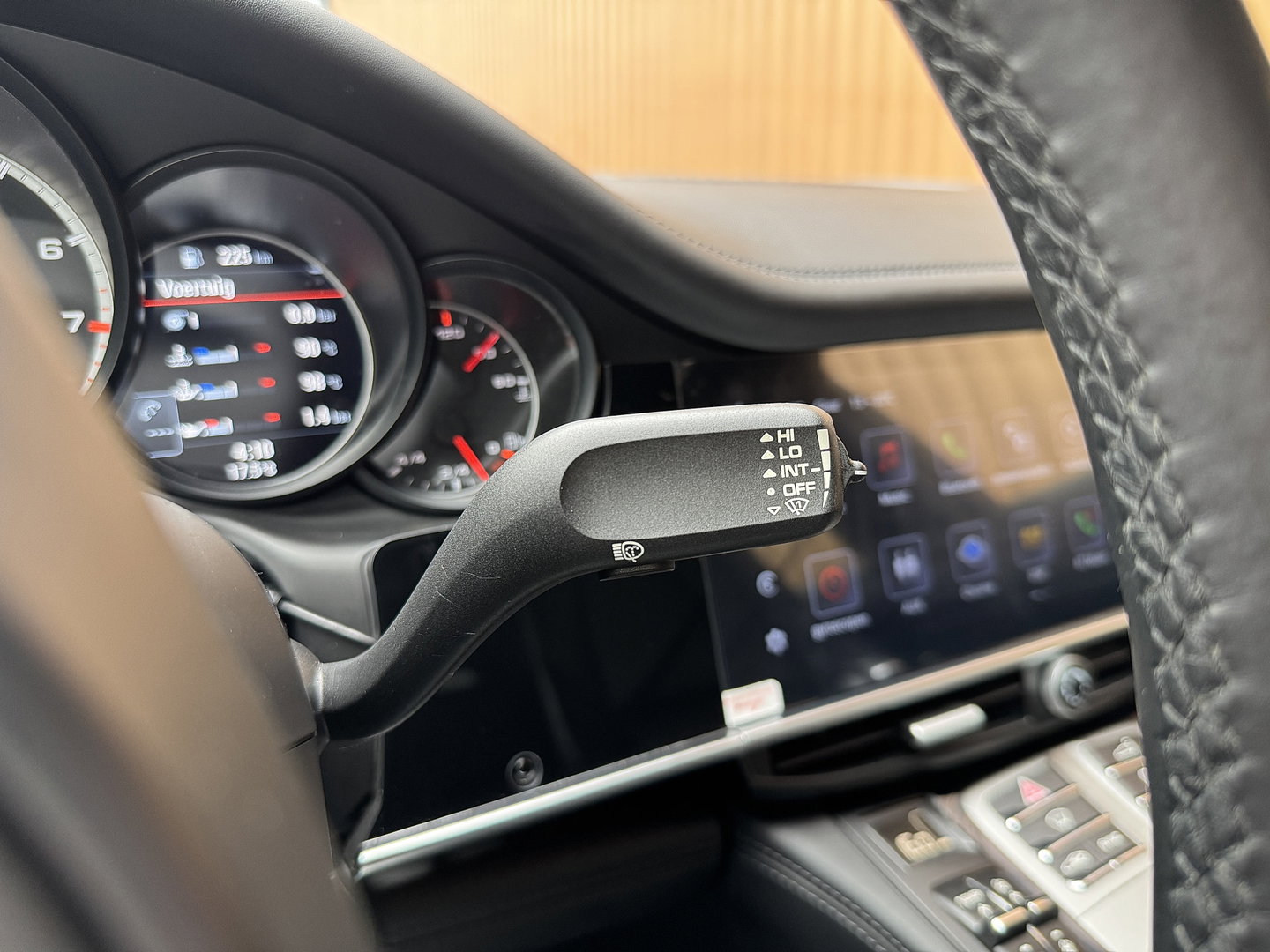 Porsche Panamera 4.8 Turbo | Facelift! | Origineel Nederlands | 520 PK! | Luchtvering | Apple Carplay | Android Auto | 20" Lichtmetaal | Leder | 360° Camera | Bose | Memory Stoelen |