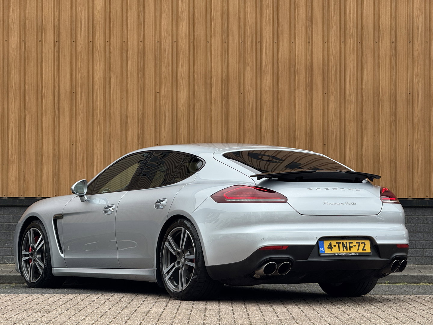 Porsche Panamera 4.8 Turbo | Facelift! | Origineel Nederlands | 520 PK! | Luchtvering | Apple Carplay | Android Auto | 20" Lichtmetaal | Leder | 360° Camera | Bose | Memory Stoelen |