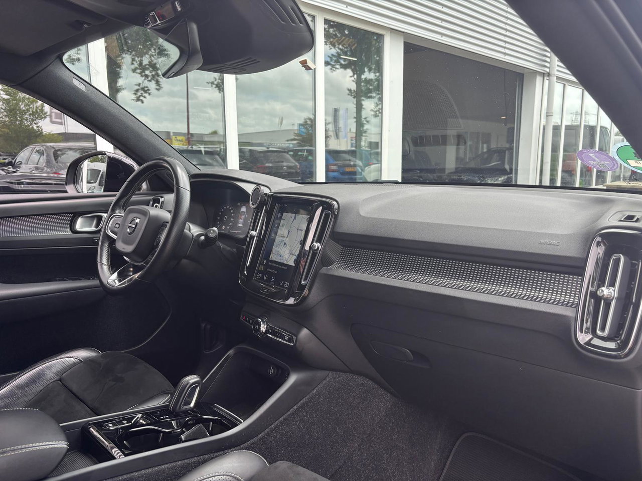 Volvo XC40