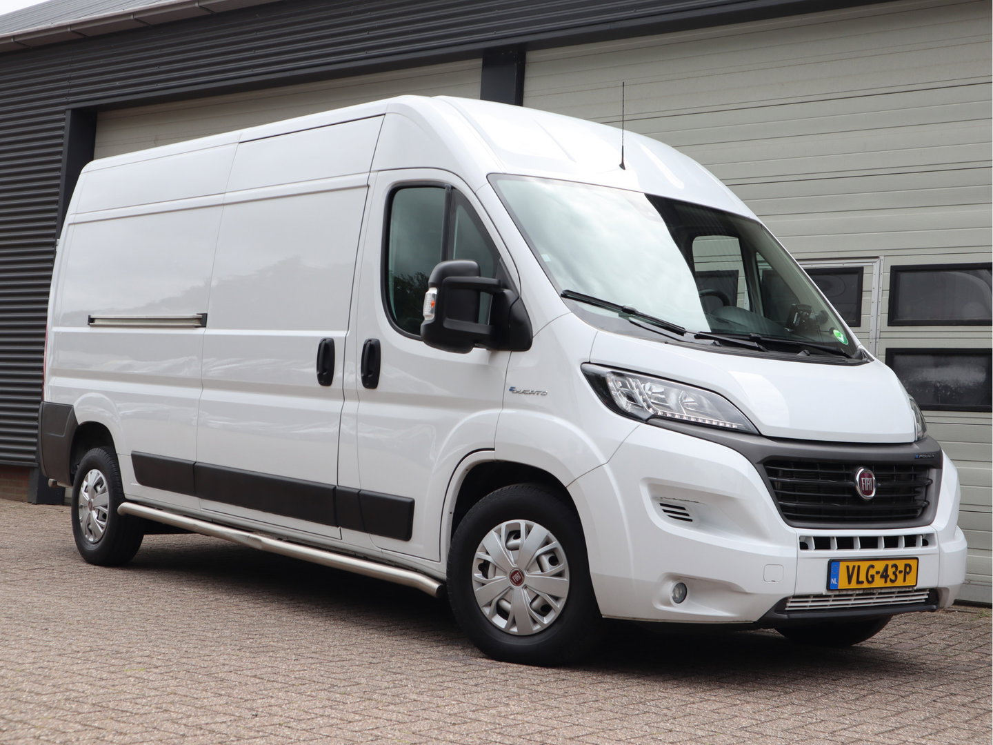 Fiat E-Ducato 3.5T L3H2 Maxi 47 kWh - Snelladen - Camera - Cruise - Clima