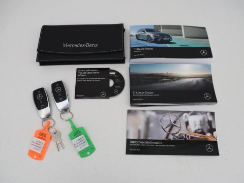 Mercedes-Benz C-Klasse Estate 300 e AMG Limited Edition | SOH 84.9% | Virtual | Trekhaak | 360 Camera | Navi | Carplay | Sportstoelen | Climate Control | Cruise Control | Elec. Kofferklep