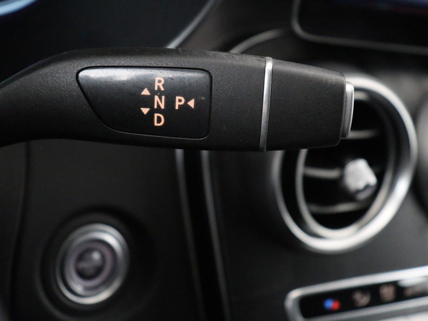 Mercedes-Benz C-Klasse Estate 300 e AMG Limited Edition | SOH 84.9% | Virtual | Trekhaak | 360 Camera | Navi | Carplay | Sportstoelen | Climate Control | Cruise Control | Elec. Kofferklep