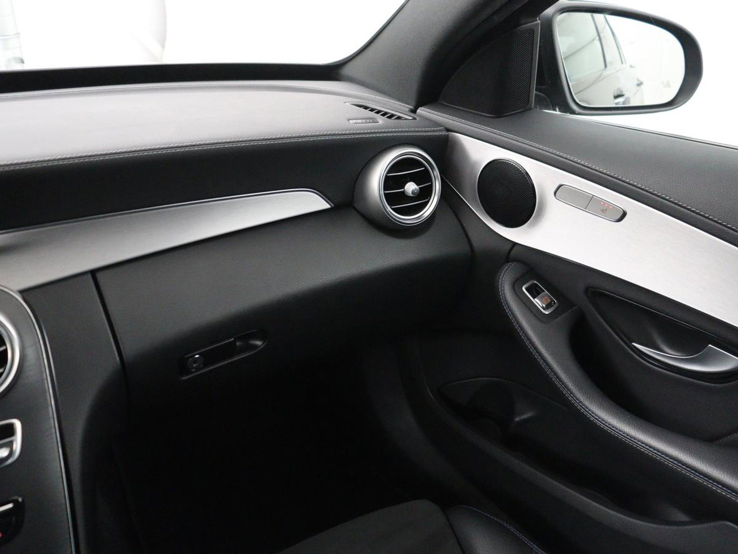 Mercedes-Benz C-Klasse Estate 300 e AMG Limited Edition | SOH 84.9% | Virtual | Trekhaak | 360 Camera | Navi | Carplay | Sportstoelen | Climate Control | Cruise Control | Elec. Kofferklep