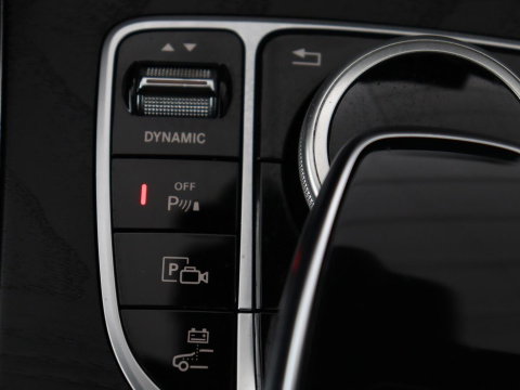 Mercedes-Benz C-Klasse Estate 300 e AMG Limited Edition | SOH 84.9% | Virtual | Trekhaak | 360 Camera | Navi | Carplay | Sportstoelen | Climate Control | Cruise Control | Elec. Kofferklep