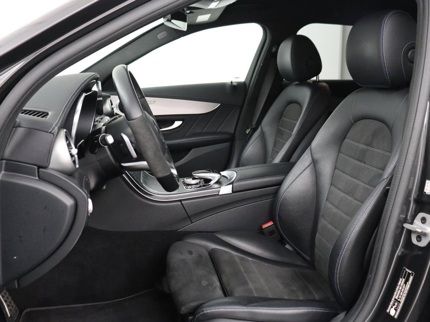 Mercedes-Benz C-Klasse Estate 300 e AMG Limited Edition | SOH 84.9% | Virtual | Trekhaak | 360 Camera | Navi | Carplay | Sportstoelen | Climate Control | Cruise Control | Elec. Kofferklep