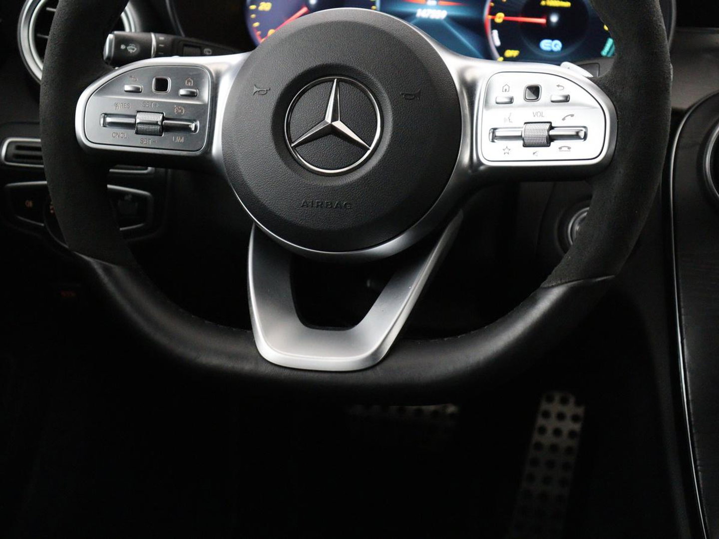 Mercedes-Benz C-Klasse Estate 300 e AMG Limited Edition | SOH 84.9% | Virtual | Trekhaak | 360 Camera | Navi | Carplay | Sportstoelen | Climate Control | Cruise Control | Elec. Kofferklep