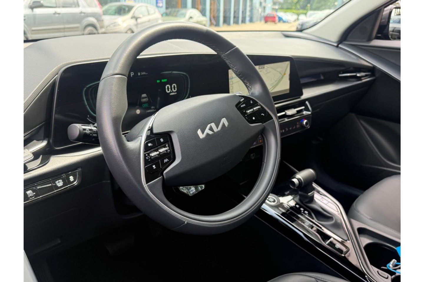 Kia Niro 1.6 GDI HEV DYNAM PLUS AUTOMAAT NAVI LMV PDC-CAMERA