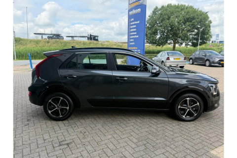 Kia Niro 1.6 GDI HEV DYNAM PLUS AUTOMAAT NAVI LMV PDC-CAMERA
