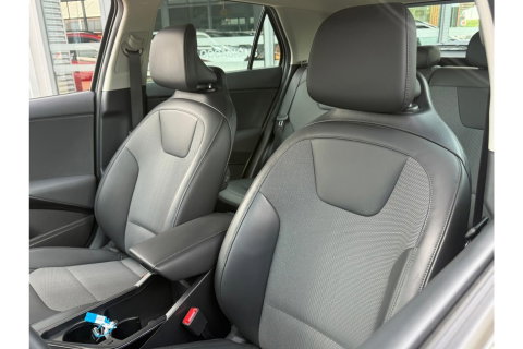 Kia Niro 1.6 GDI HEV DYNAM PLUS AUTOMAAT NAVI LMV PDC-CAMERA