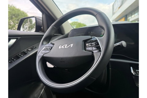 Kia Niro 1.6 GDI HEV DYNAM PLUS AUTOMAAT NAVI LMV PDC-CAMERA