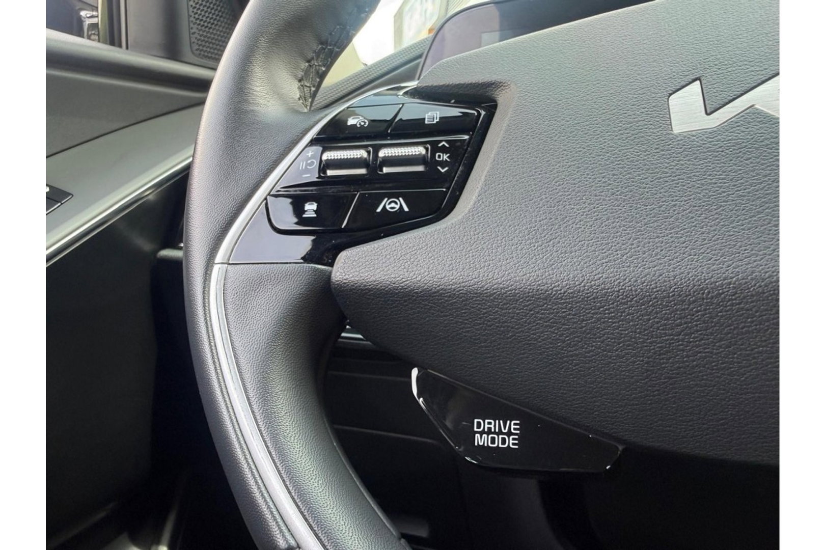 Kia Niro 1.6 GDI HEV DYNAM PLUS AUTOMAAT NAVI LMV PDC-CAMERA
