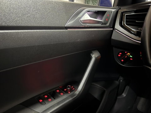 Volkswagen Polo 2.0 TSI GTI Pano Virtual Beats Carplay Camera