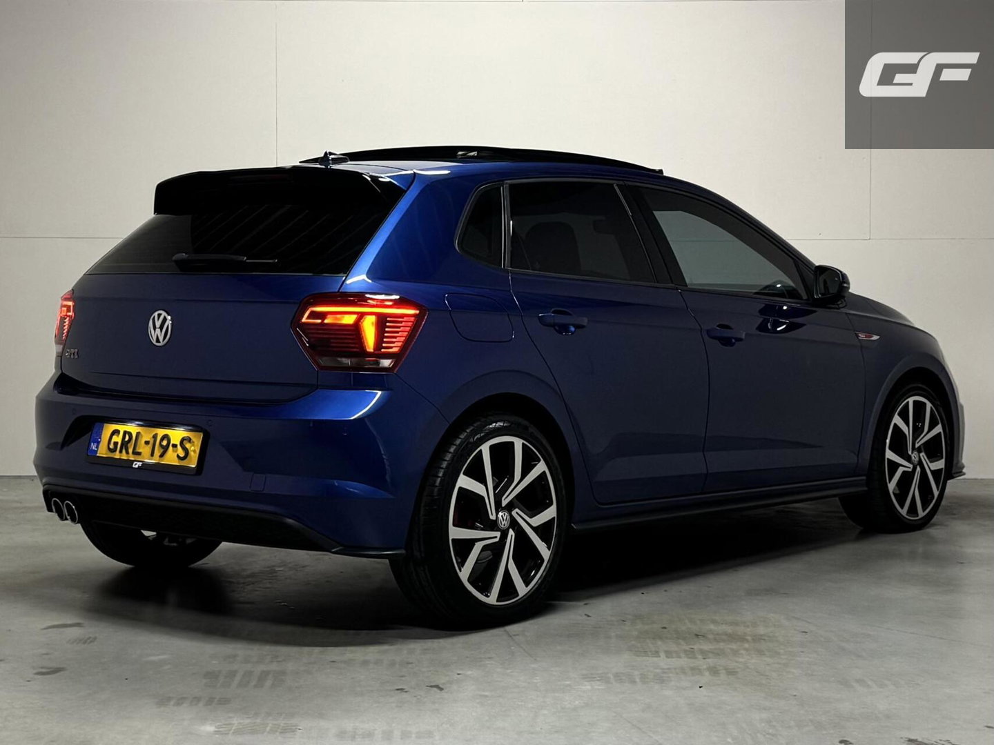 Volkswagen Polo 2.0 TSI GTI Pano Virtual Beats Carplay Camera