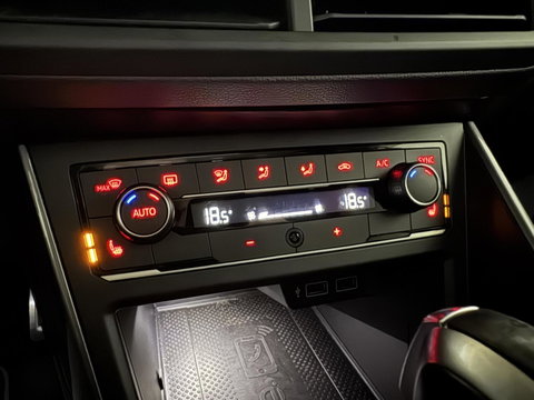 Volkswagen Polo 2.0 TSI GTI Pano Virtual Beats Carplay Camera