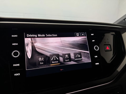 Volkswagen Polo 2.0 TSI GTI Pano Virtual Beats Carplay Camera