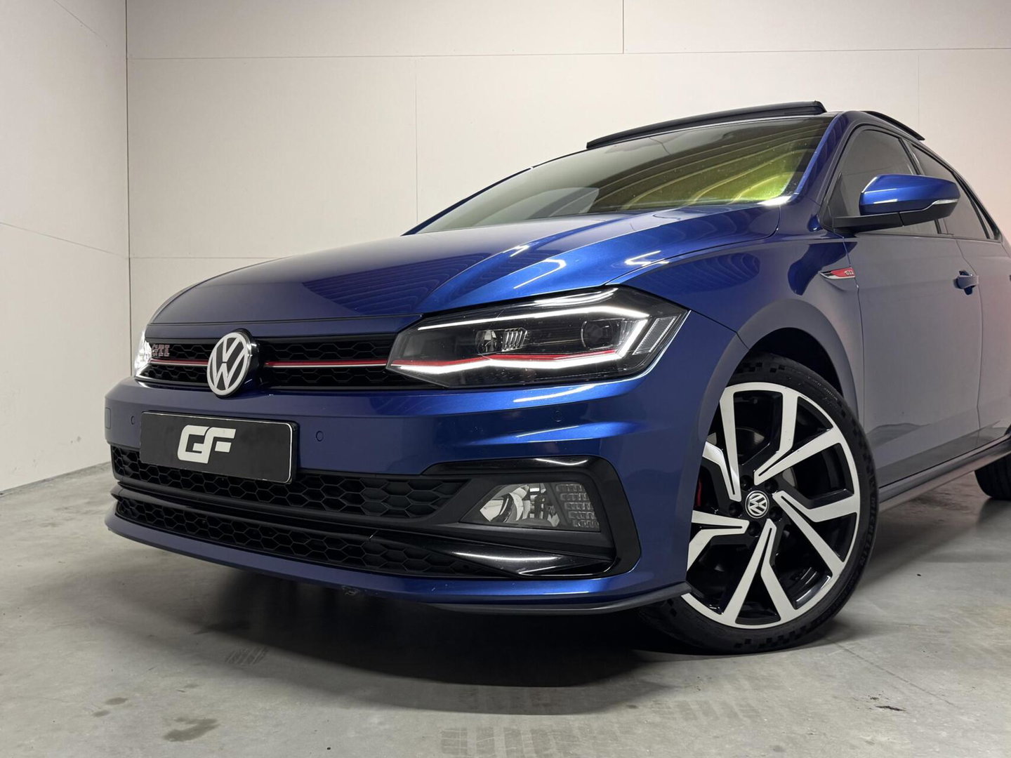 Volkswagen Polo 2.0 TSI GTI Pano Virtual Beats Carplay Camera
