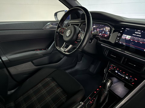 Volkswagen Polo 2.0 TSI GTI Pano Virtual Beats Carplay Camera