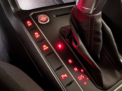 Volkswagen Polo 2.0 TSI GTI Pano Virtual Beats Carplay Camera