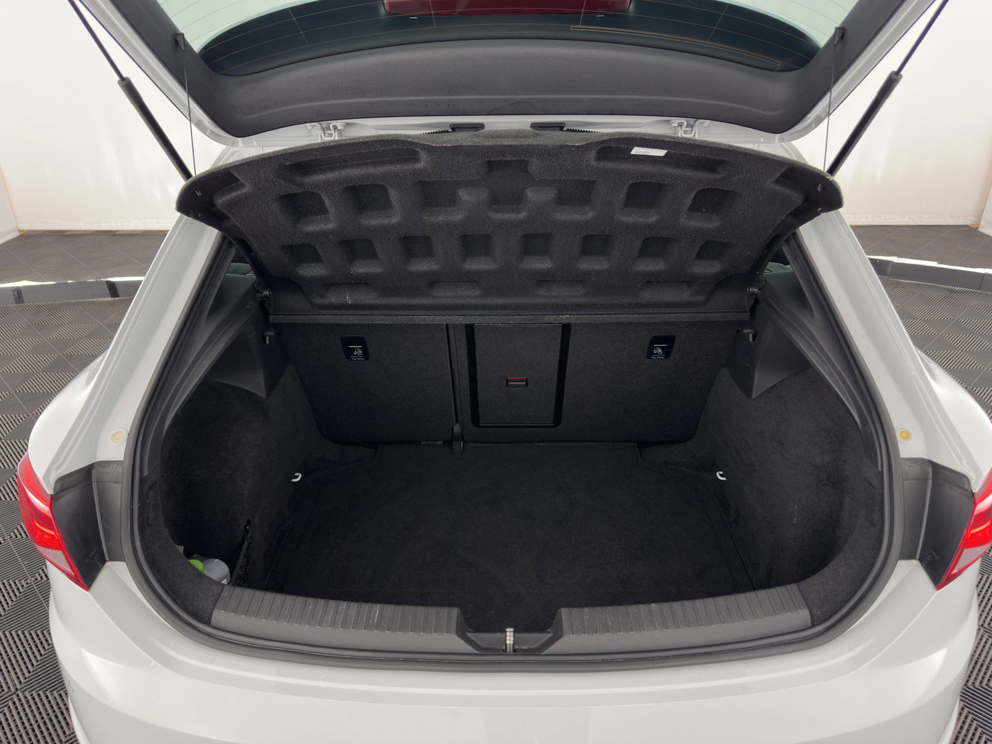 SEAT Leon SC 2.0 TSI Cupra 290 Aut. *PANO | LEATHER-MICROFIBRE | FULL-LED | ADAPTIVE-CRUISE | HEATED-SPORTSEATS | SEAT-SOUND | CAMERA | PRIVACY-GLASS | SHIFTss9rPADDLES | DAB+ | ECC | PDC | 19''ALU*