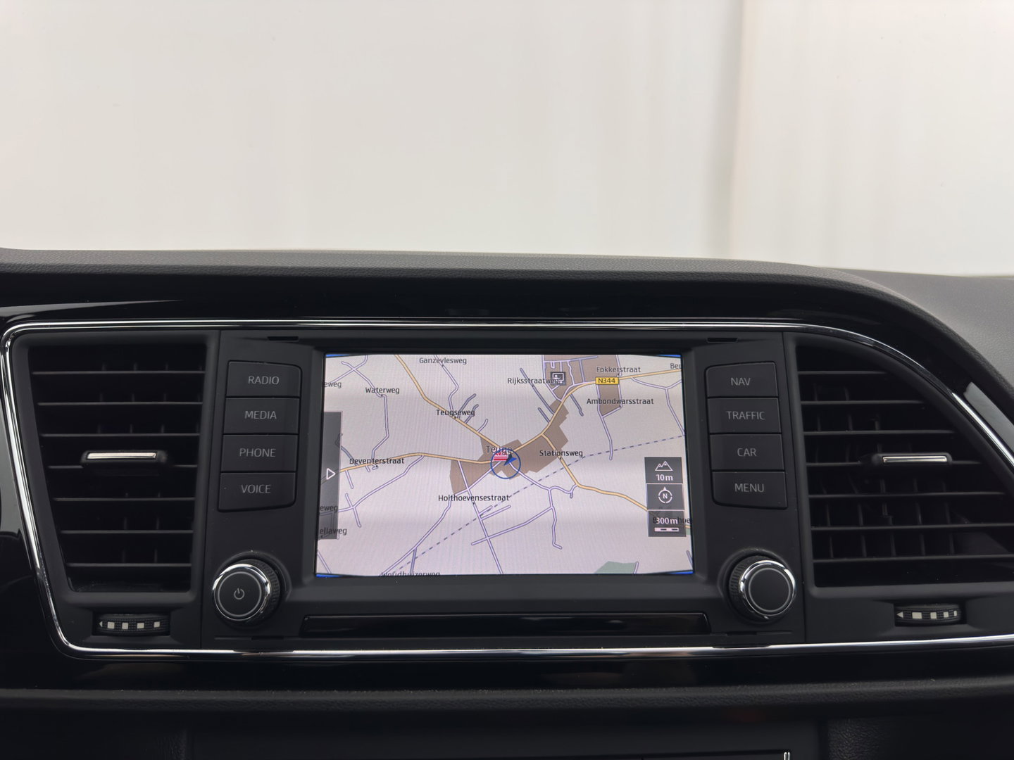 SEAT Leon SC 2.0 TSI Cupra 290 Aut. *PANO | LEATHER-MICROFIBRE | FULL-LED | ADAPTIVE-CRUISE | HEATED-SPORTSEATS | SEAT-SOUND | CAMERA | PRIVACY-GLASS | SHIFTss9rPADDLES | DAB+ | ECC | PDC | 19''ALU*