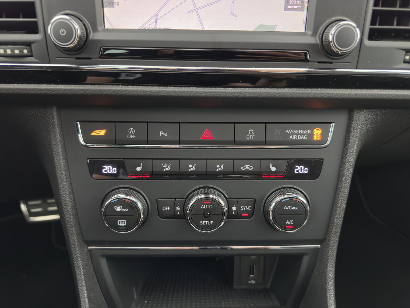 SEAT Leon SC 2.0 TSI Cupra 290 Aut. *PANO | LEATHER-MICROFIBRE | FULL-LED | ADAPTIVE-CRUISE | HEATED-SPORTSEATS | SEAT-SOUND | CAMERA | PRIVACY-GLASS | SHIFTss9rPADDLES | DAB+ | ECC | PDC | 19''ALU*