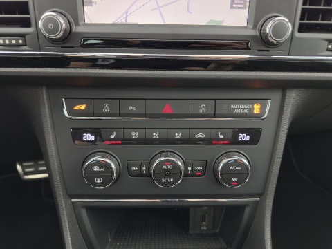 SEAT Leon SC 2.0 TSI Cupra 290 Aut. *PANO | LEATHER-MICROFIBRE | FULL-LED | ADAPTIVE-CRUISE | HEATED-SPORTSEATS | SEAT-SOUND | CAMERA | PRIVACY-GLASS | SHIFTss9rPADDLES | DAB+ | ECC | PDC | 19''ALU*