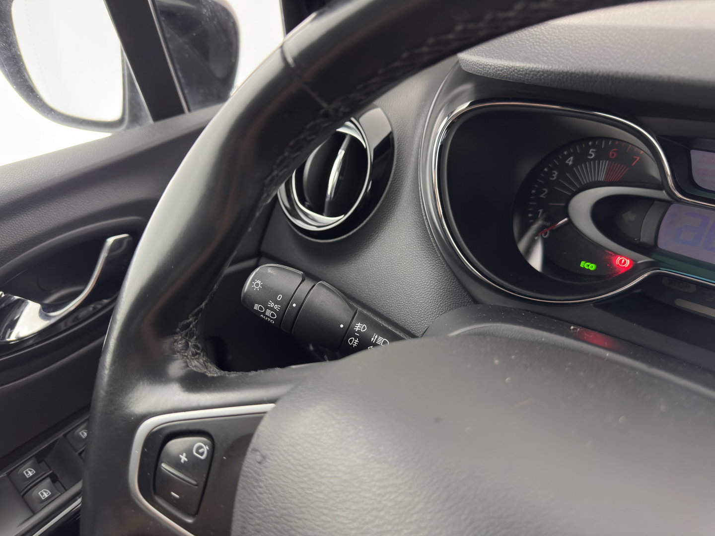 Renault Captur 1.2 TCe Dynamique *NAVI-FULLMAP | COMFORT-SEATS | KEYLESS | ECC | CRUISE | 17 'ALU*
