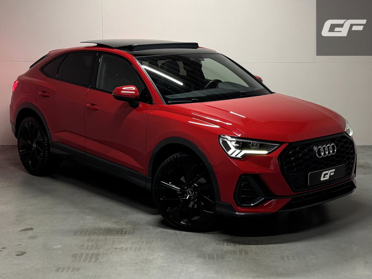 Audi Q3 35 TFSI S-Line Black Edition Pano B&O Leer Camera ACC