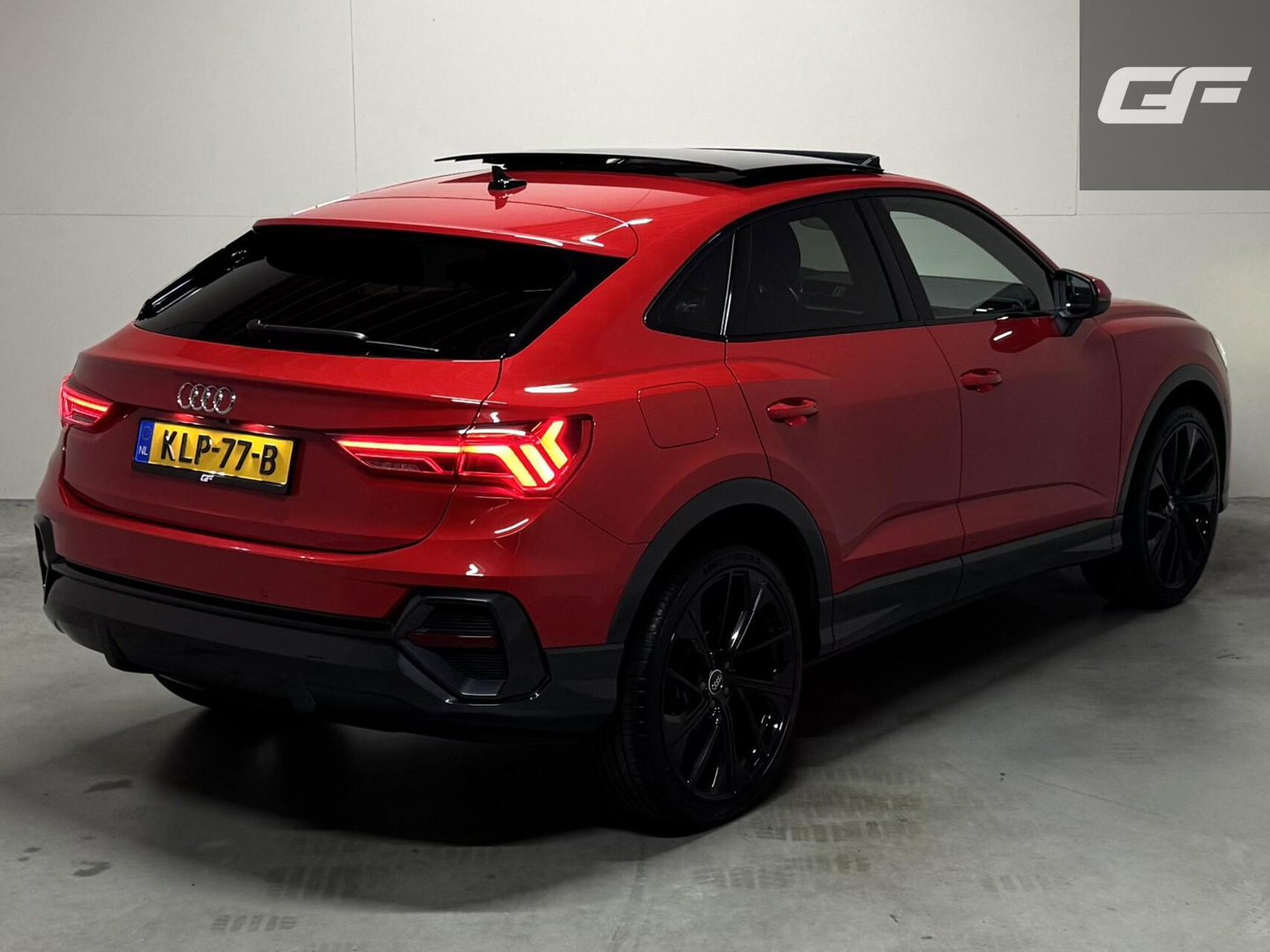Audi Q3 35 TFSI S-Line Black Edition Pano B&O Leer Camera ACC