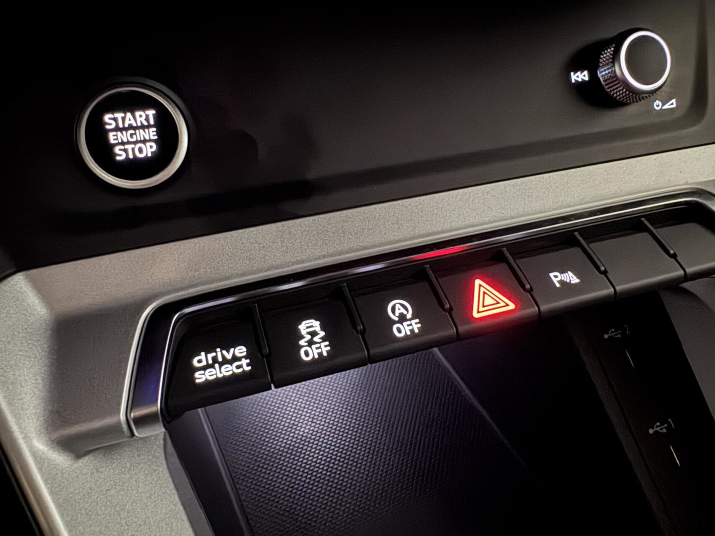 Audi Q3 35 TFSI S-Line Black Edition Pano B&O Leer Camera ACC