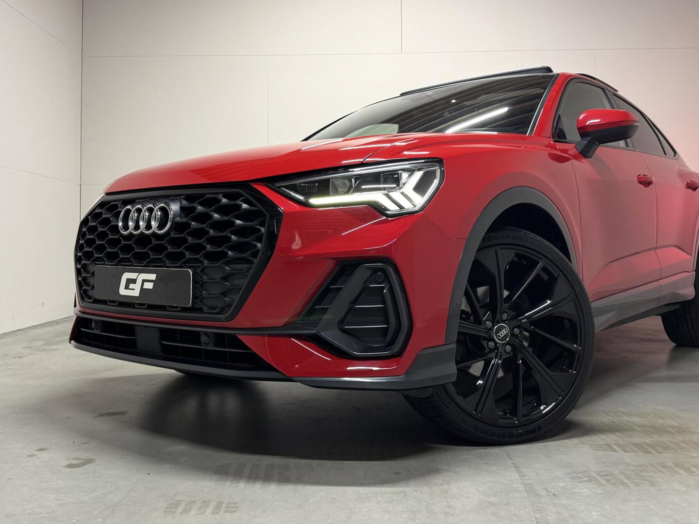 Audi Q3 35 TFSI S-Line Black Edition Pano B&O Leer Camera ACC