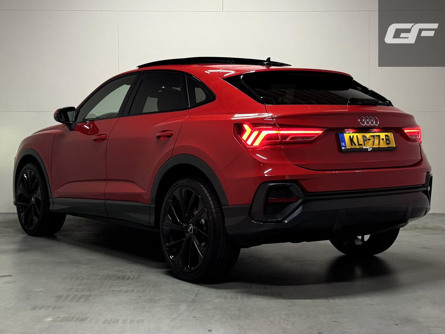 Audi Q3 35 TFSI S-Line Black Edition Pano B&O Leer Camera ACC