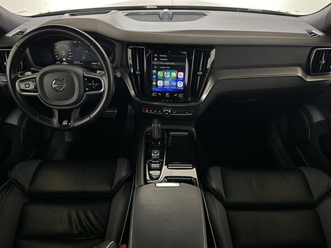 Volvo V60 2.0 T8 Recharge AWD R-Design Pano B&W 360° Memory Trekh.