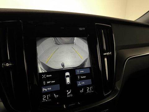 Volvo V60 2.0 T8 Recharge AWD R-Design Pano B&W 360° Memory Trekh.