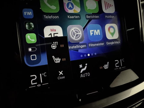 Volvo V60 2.0 T8 Recharge AWD R-Design Pano B&W 360° Memory Trekh.