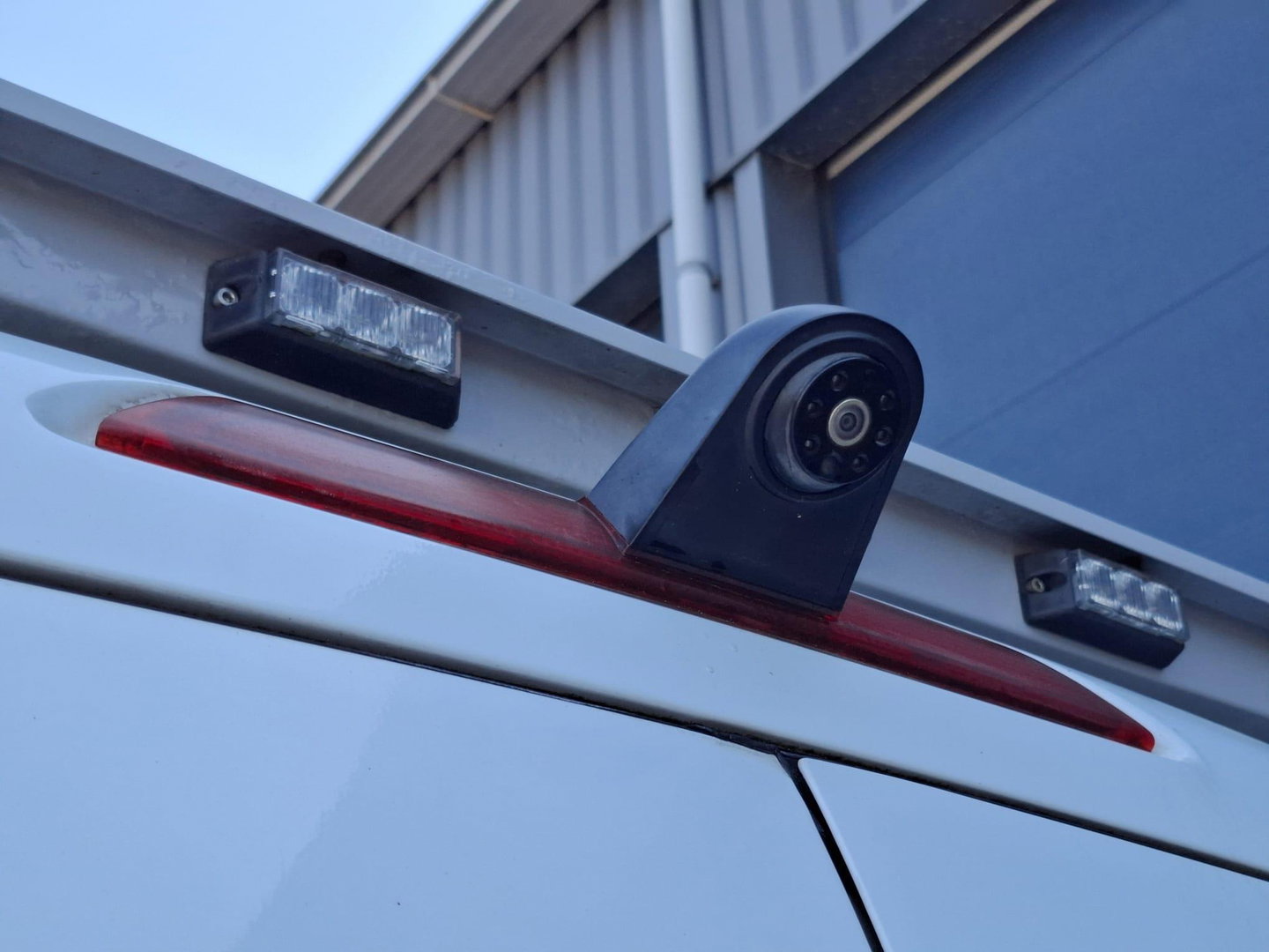 Ford Transit 350 2.0 TDCI L2H3 Trend AIRCO / CRUISE CONTROLE / L2H2 / KASTEN INRICHTING / EURO 6