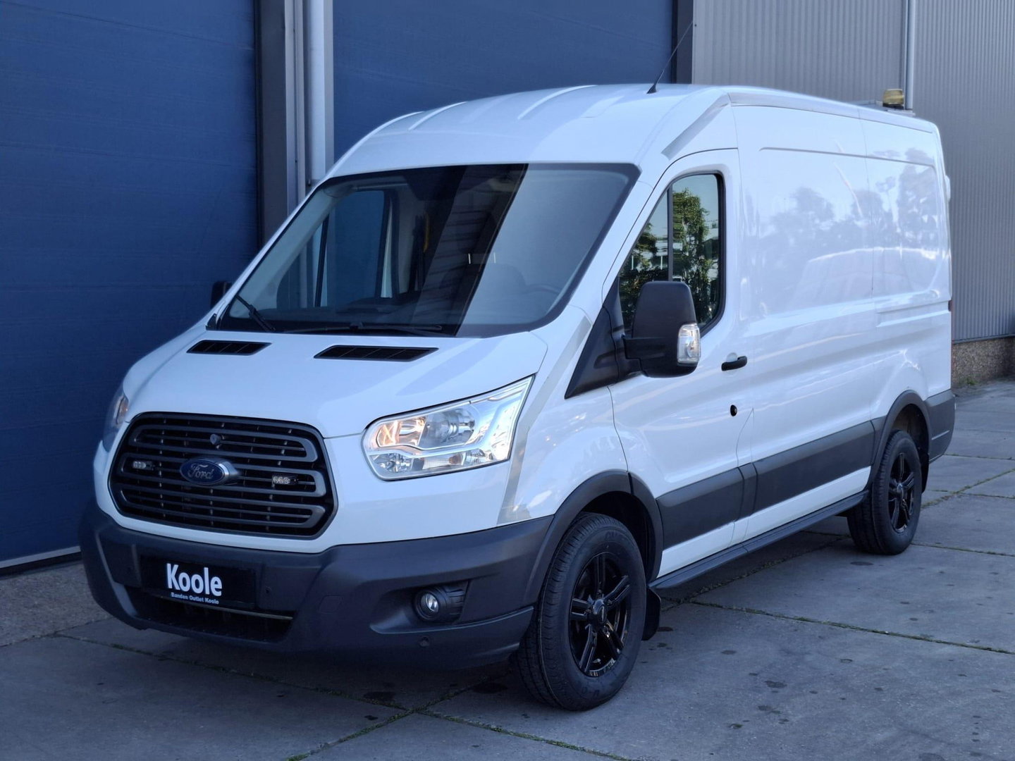 Ford Transit 350 2.0 TDCI L2H3 Trend AIRCO / CRUISE CONTROLE / L2H2 / KASTEN INRICHTING / EURO 6